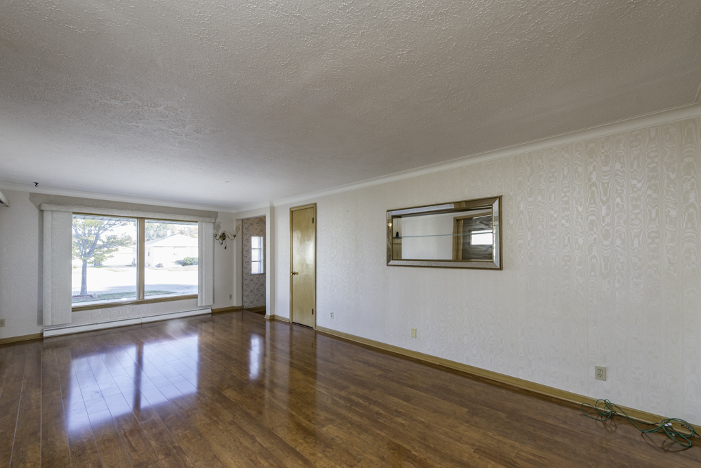 7916 22nd Avenue, Kenosha, WI 53143