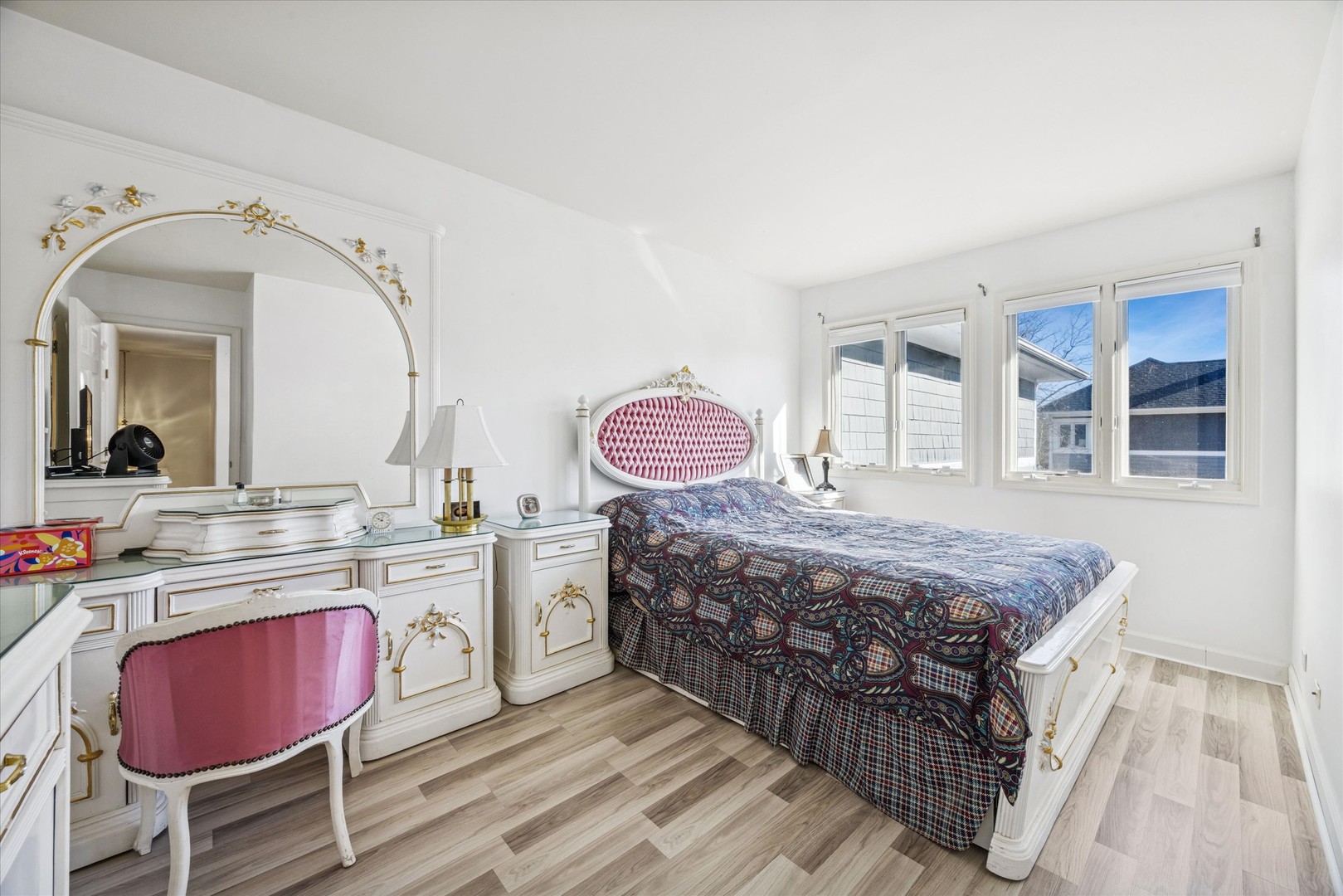 17 Mashie Court, Woodridge, IL 60517