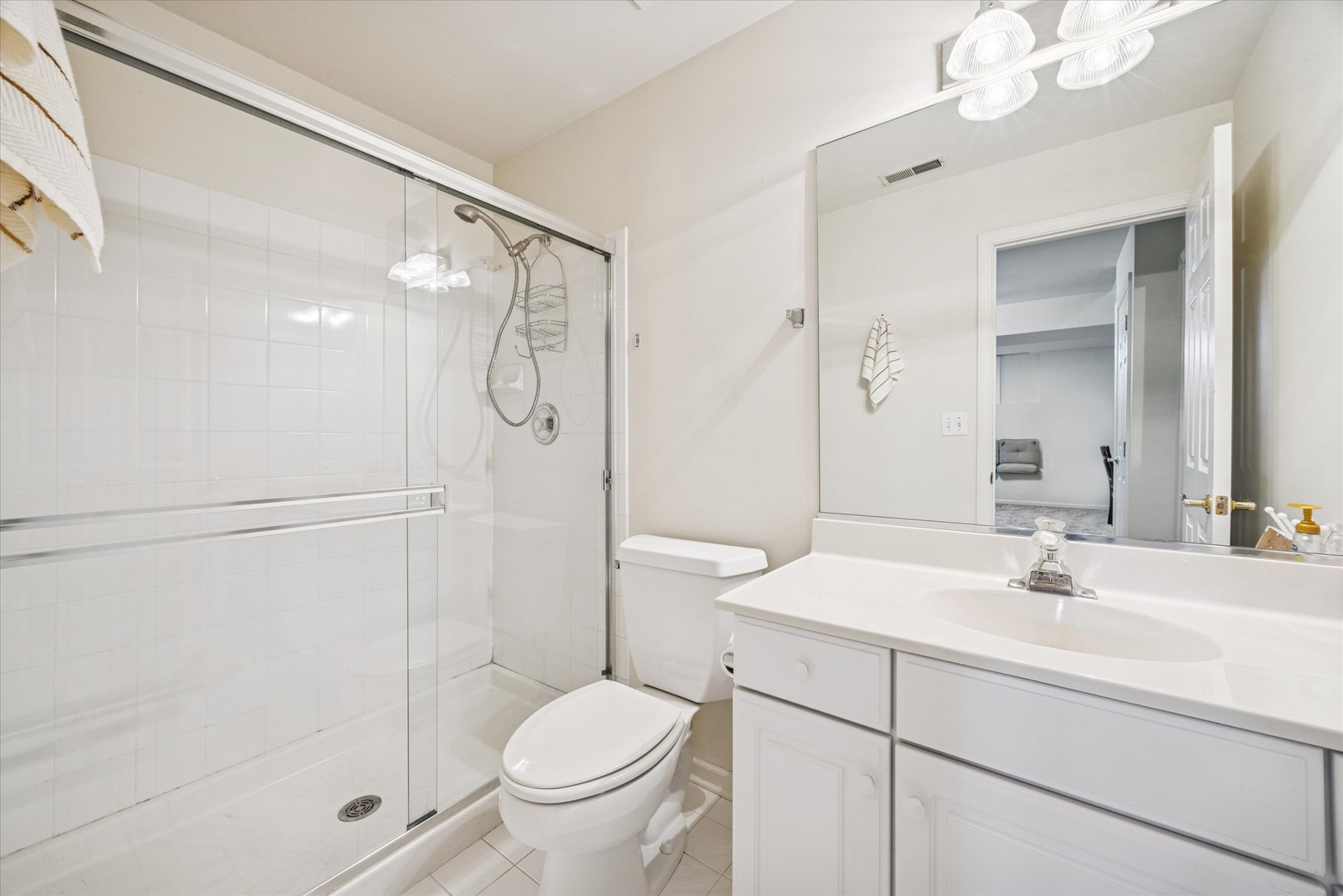 17 Mashie Court, Woodridge, IL 60517