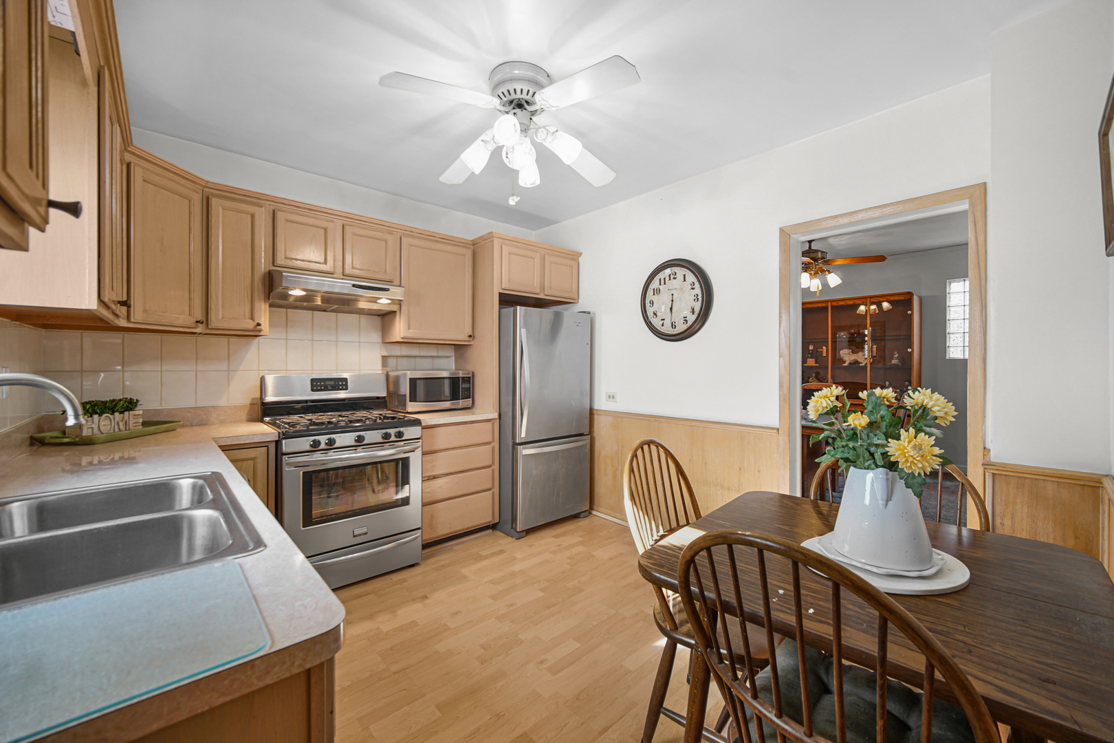 9308 Utica Avenue, Evergreen Park, IL 60805