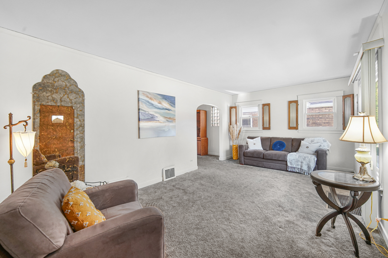 9308 Utica Avenue, Evergreen Park, IL 60805