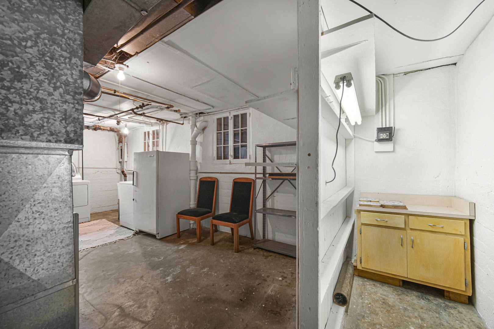 9308 Utica Avenue, Evergreen Park, IL 60805