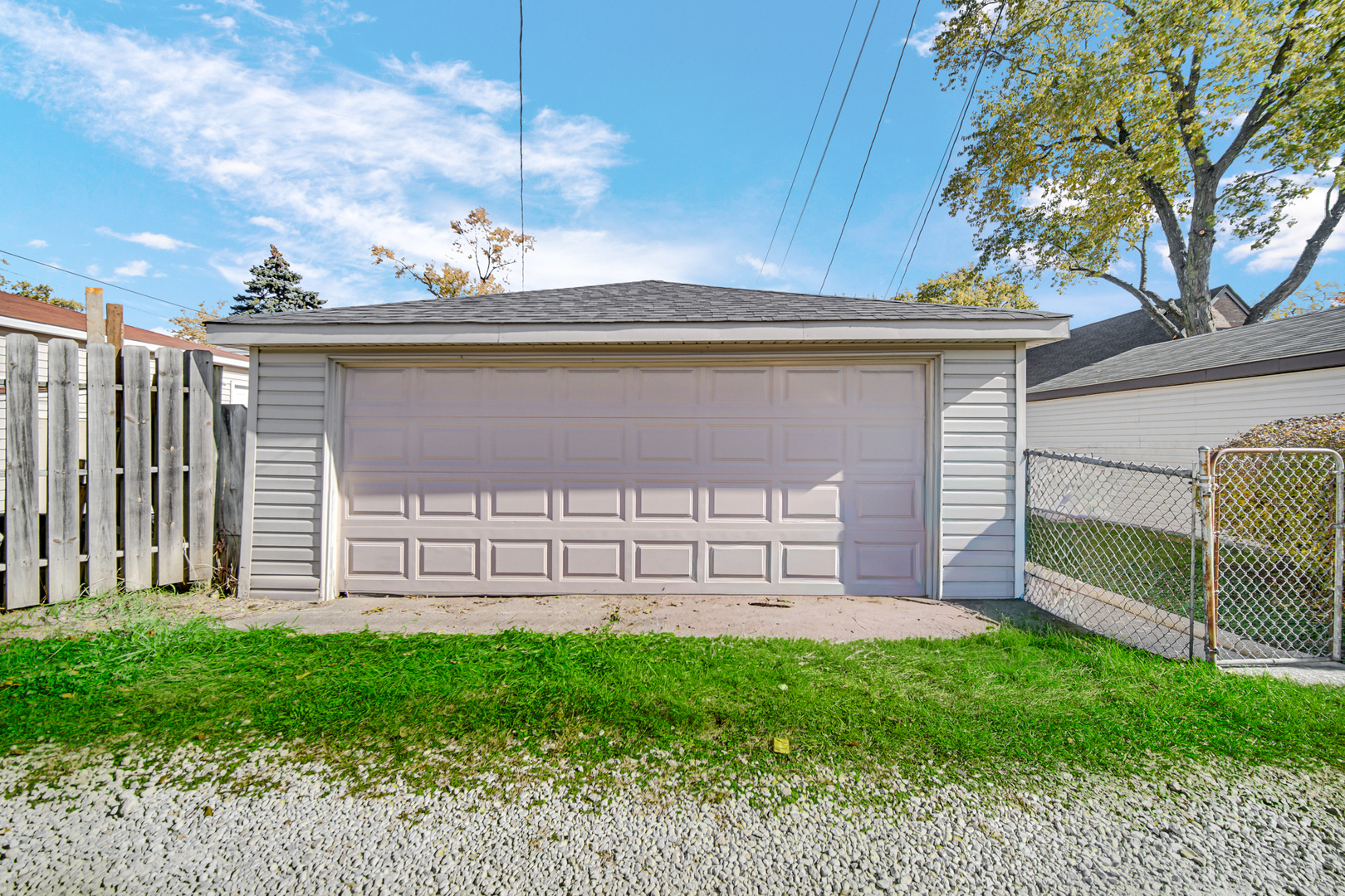 9308 Utica Avenue, Evergreen Park, IL 60805