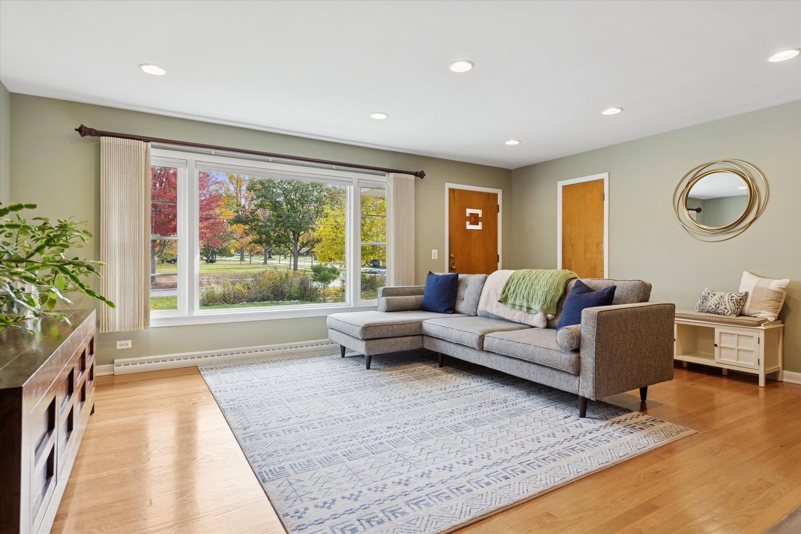 31 E Washington Boulevard, Lombard, IL 60148