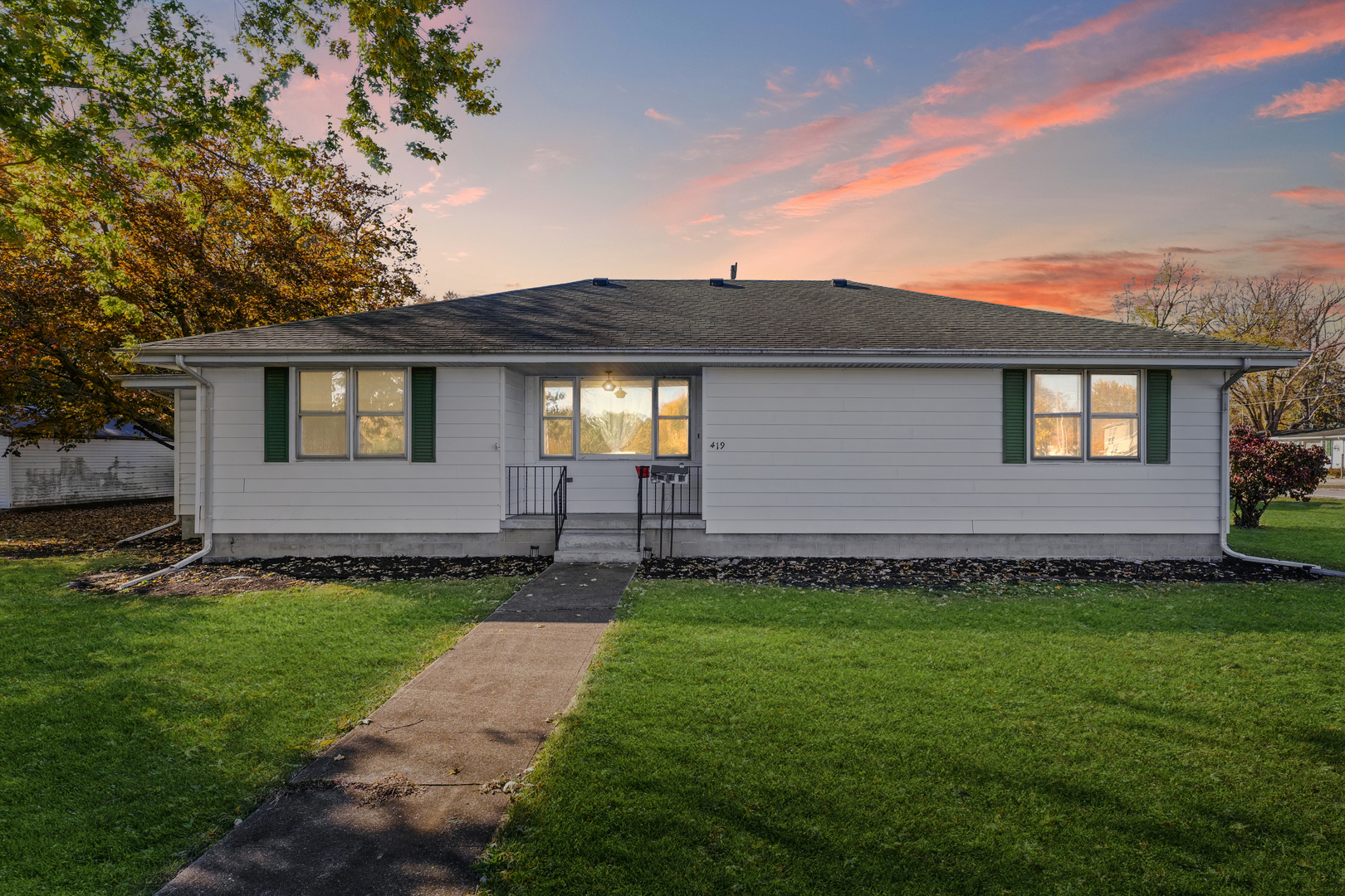 419 N MAIN Street, Farmer City, IL 61842