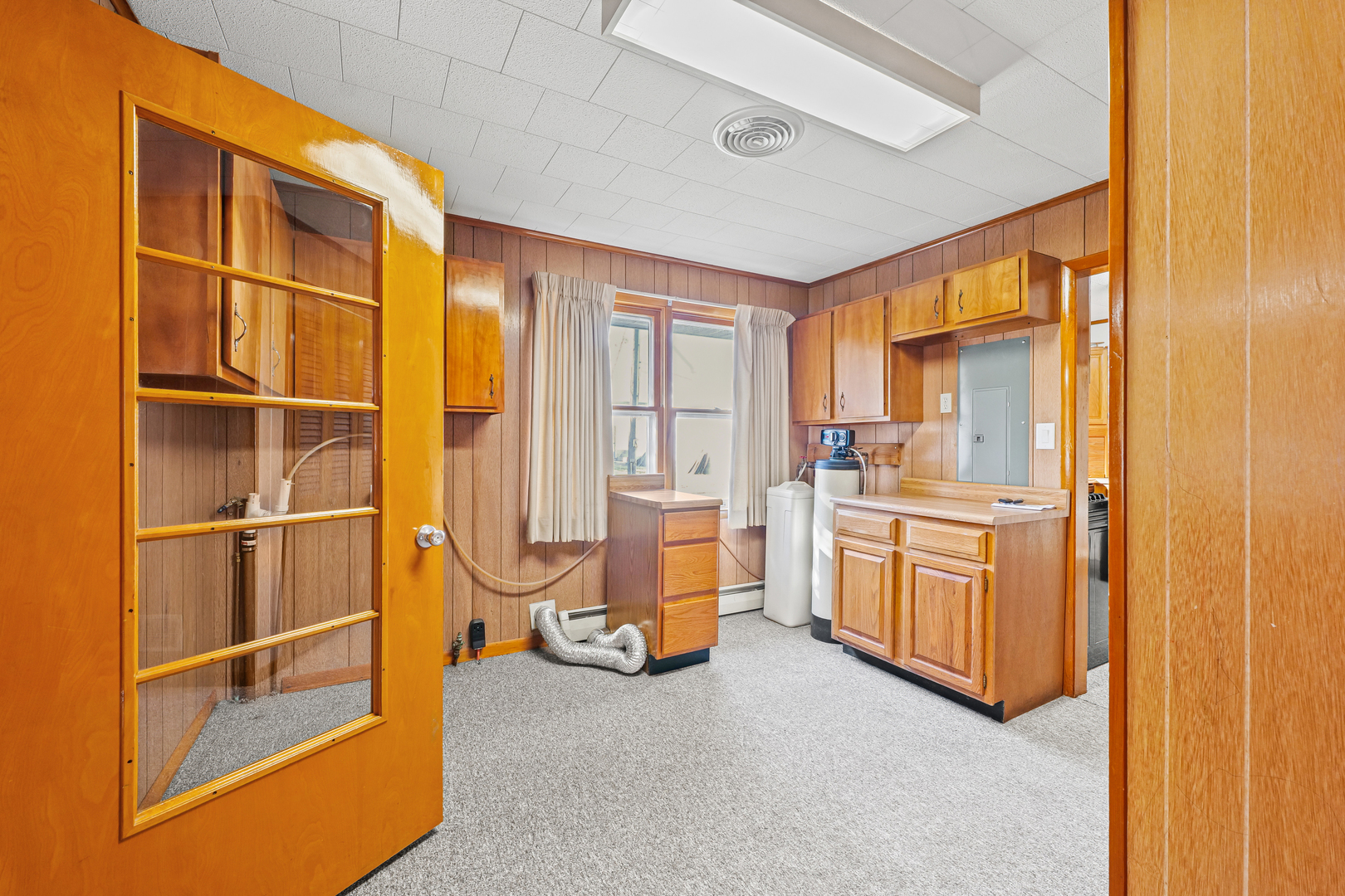 419 N MAIN Street, Farmer City, IL 61842