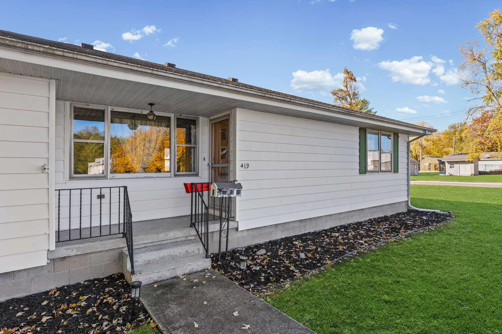 419 N MAIN Street, Farmer City, IL 61842