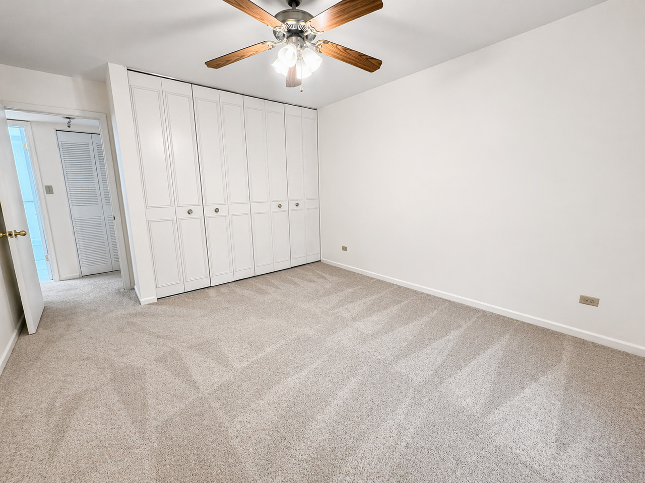 5721 W 103rd Street #204, Oak Lawn, IL 60453