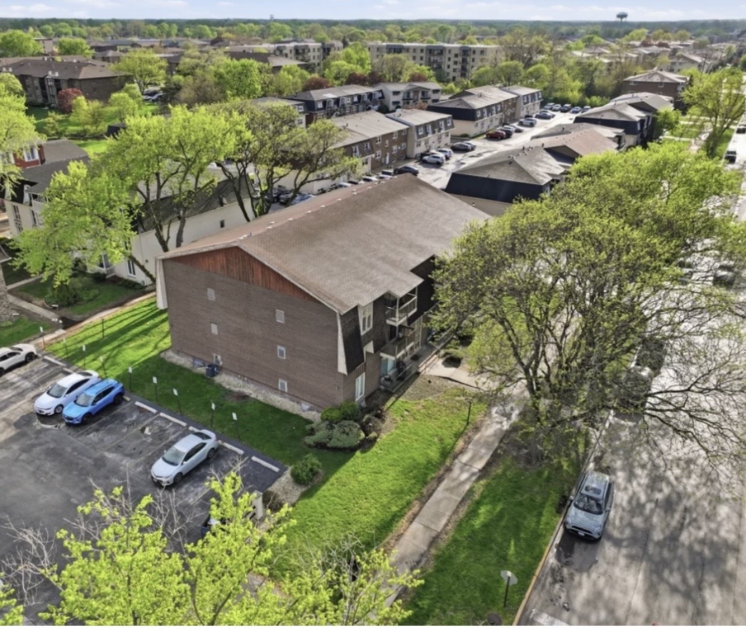 5721 W 103rd Street #204, Oak Lawn, IL 60453