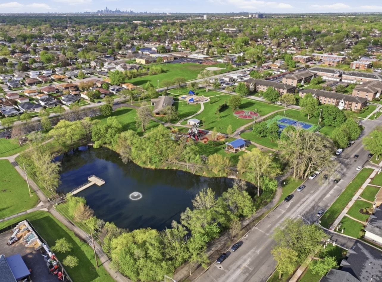 5721 W 103rd Street #204, Oak Lawn, IL 60453