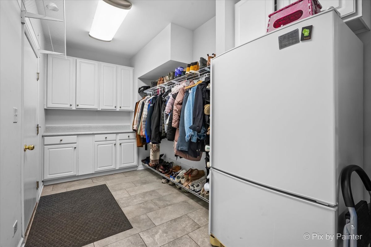 2232 Vanderbilt Drive, Geneva, IL 60134