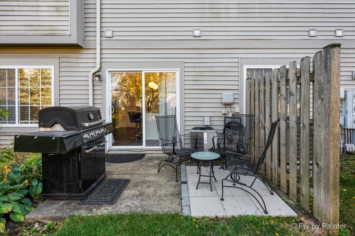 2232 Vanderbilt Drive, Geneva, IL 60134