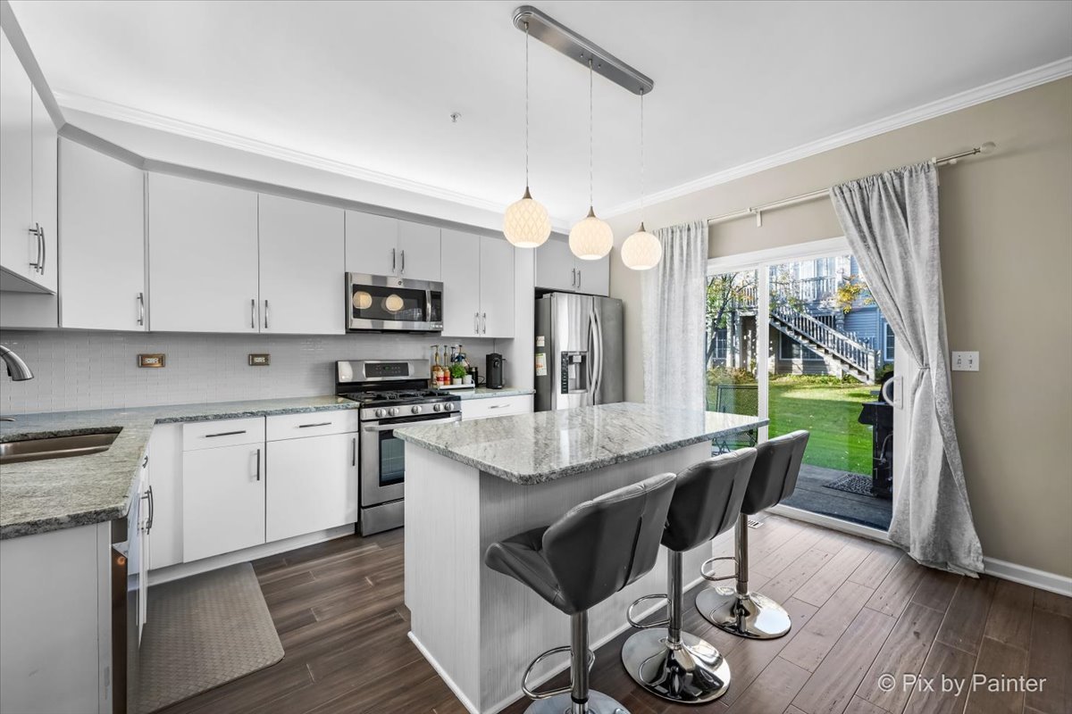 2232 Vanderbilt Drive, Geneva, IL 60134