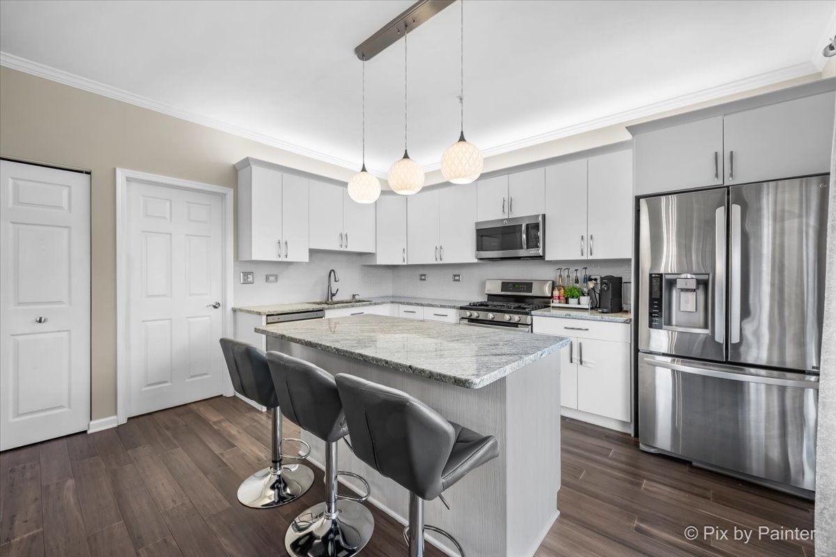 2232 Vanderbilt Drive, Geneva, IL 60134