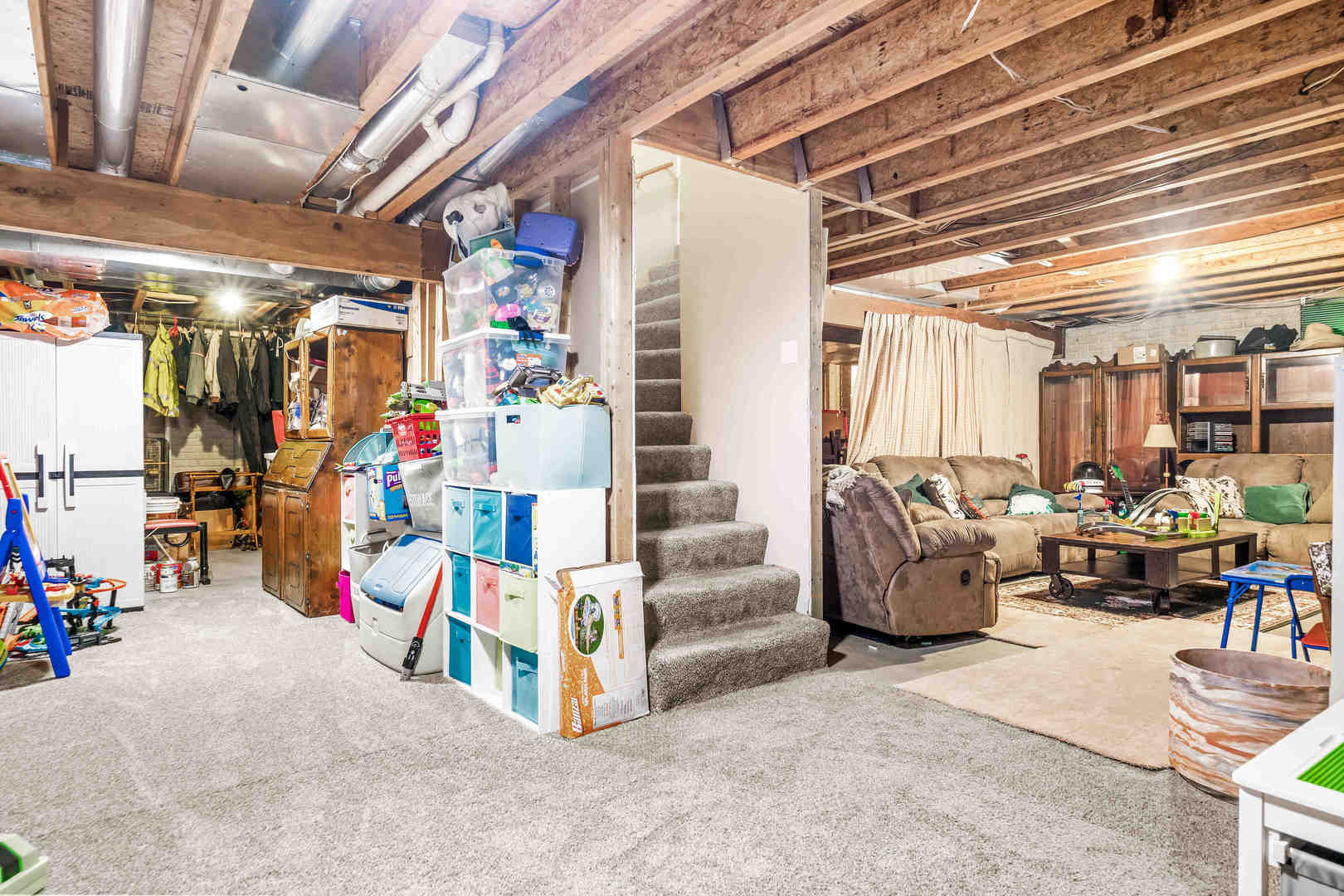 3509 Glenmore Road, Bloomington, IL 61704