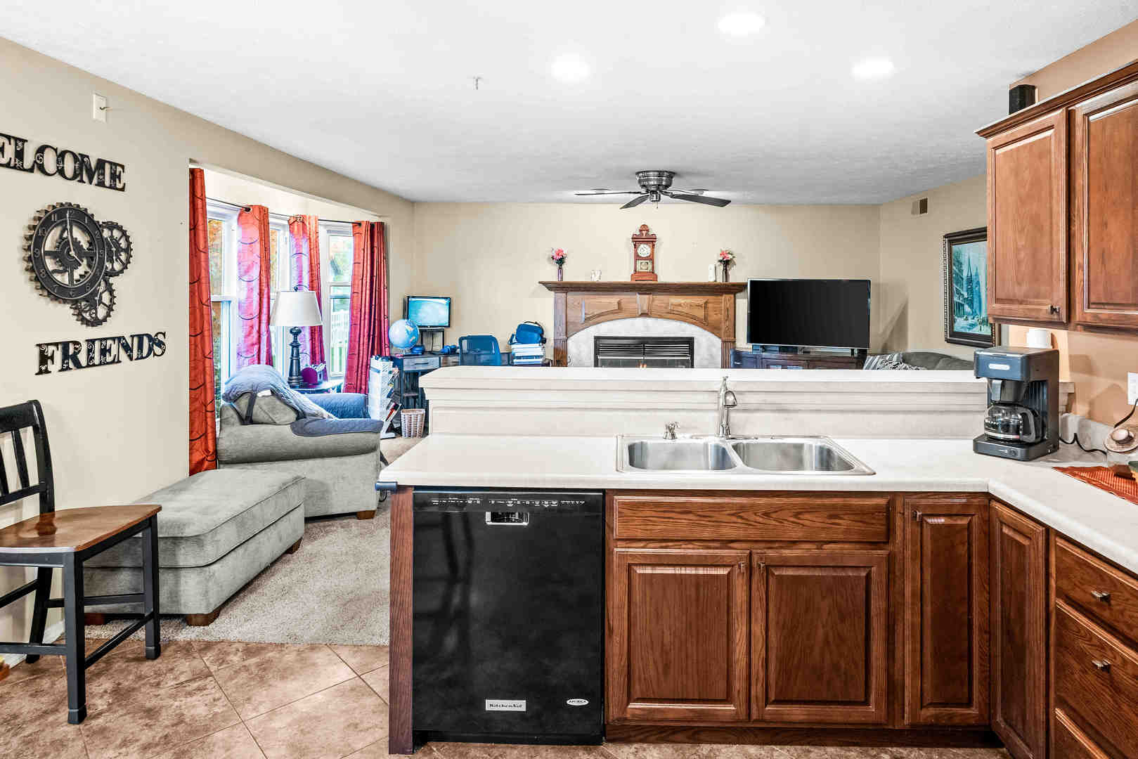 3509 Glenmore Road, Bloomington, IL 61704