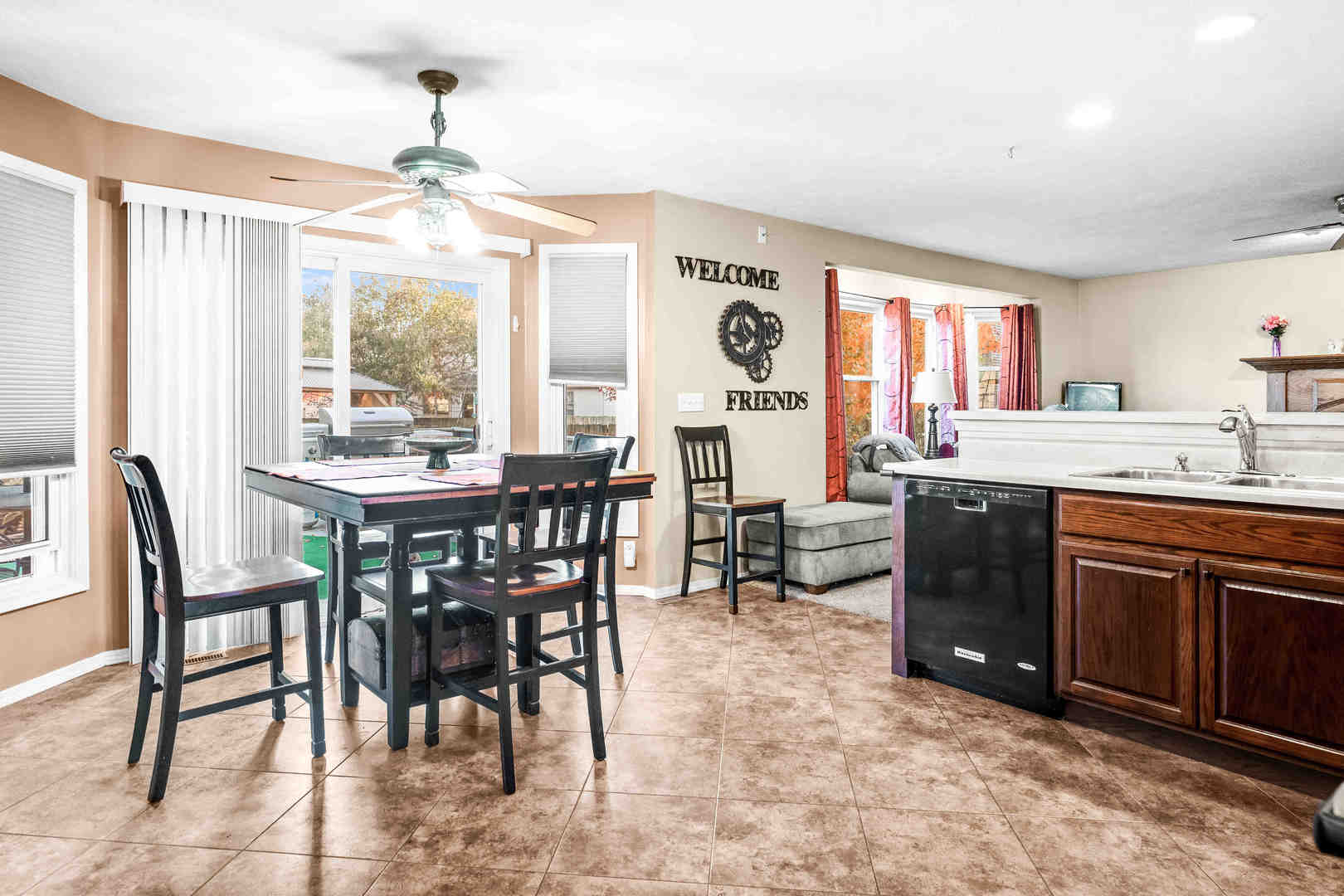 3509 Glenmore Road, Bloomington, IL 61704