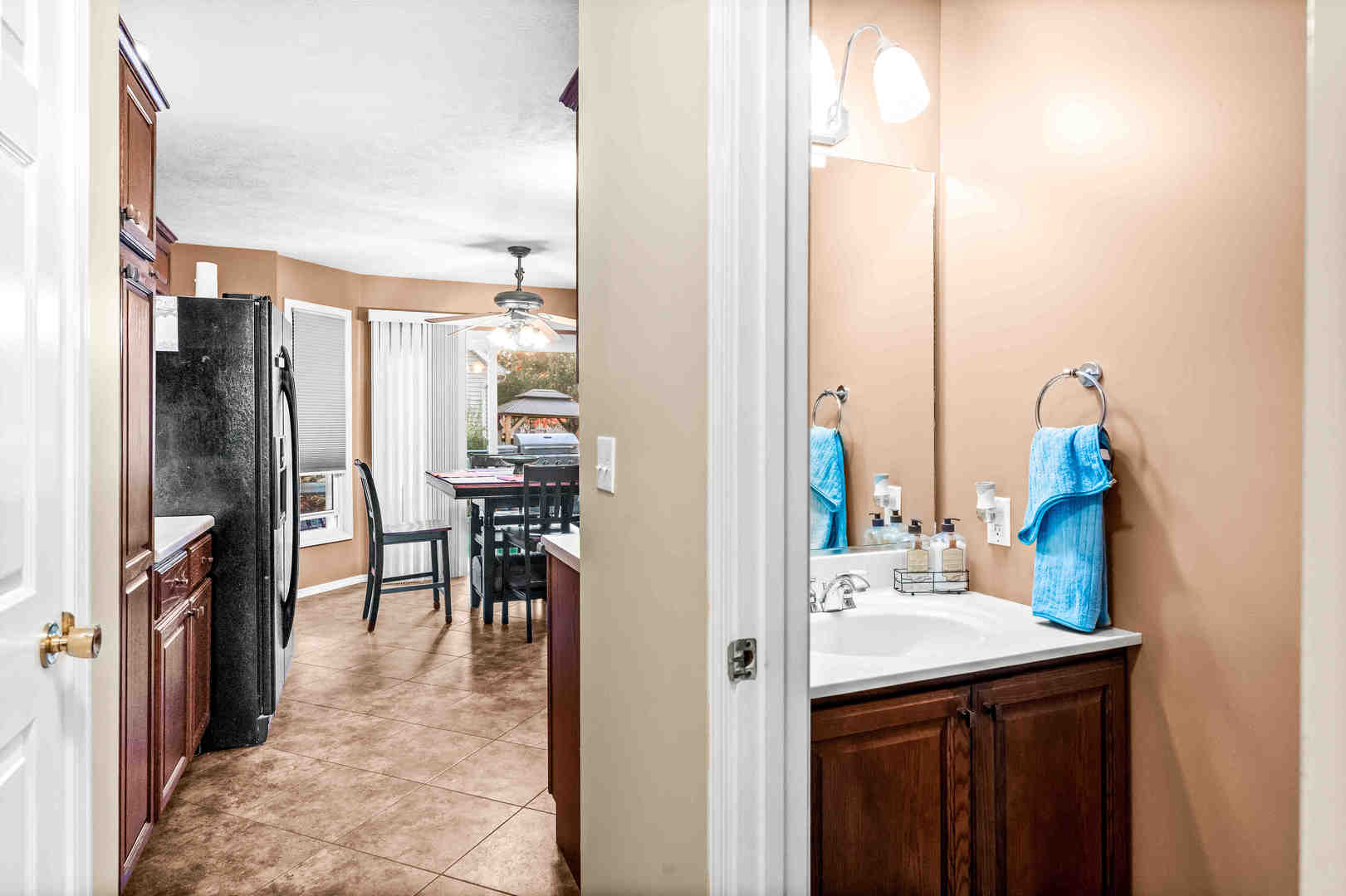 3509 Glenmore Road, Bloomington, IL 61704