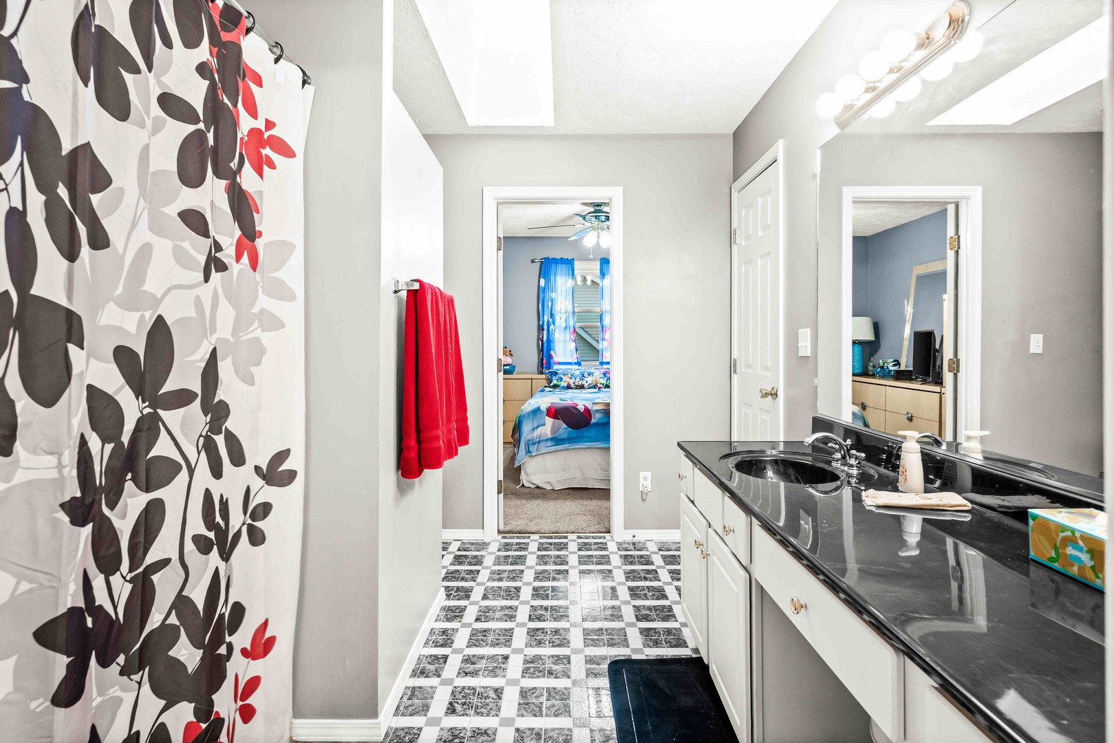 3509 Glenmore Road, Bloomington, IL 61704