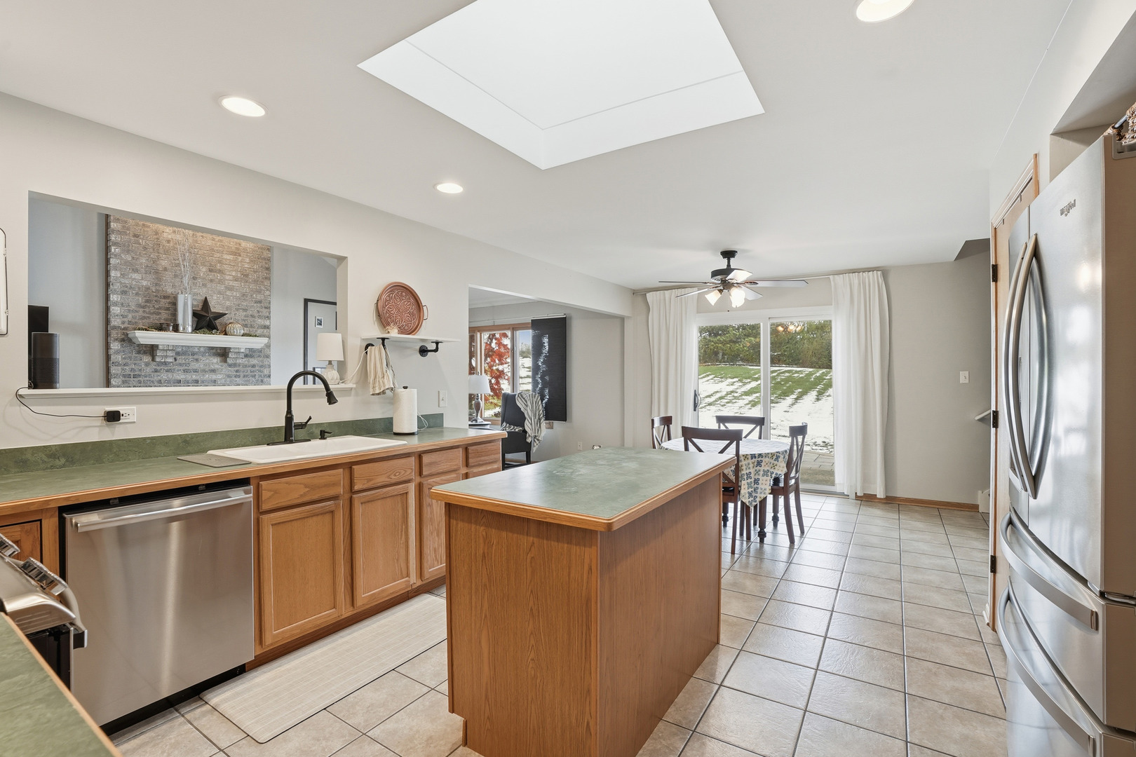 22064 Pembrook Drive, Frankfort, IL 60423