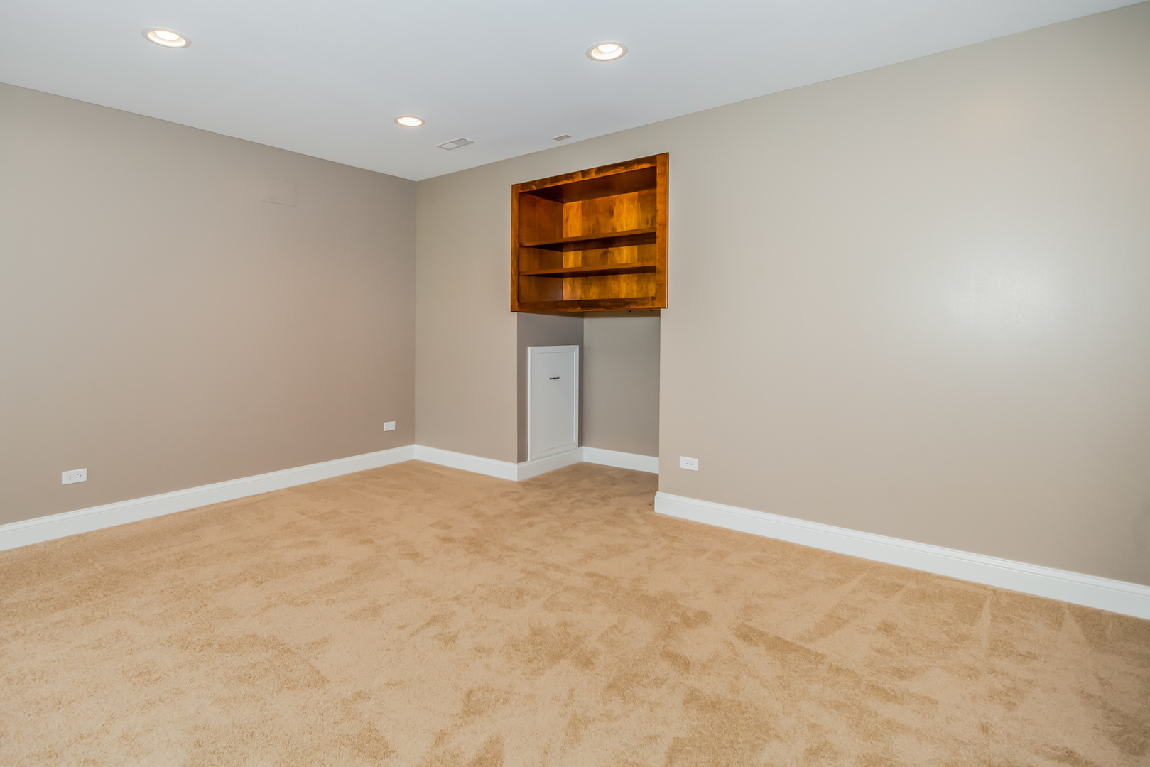 1115 ASHLEY Lane, Inverness, IL 60010