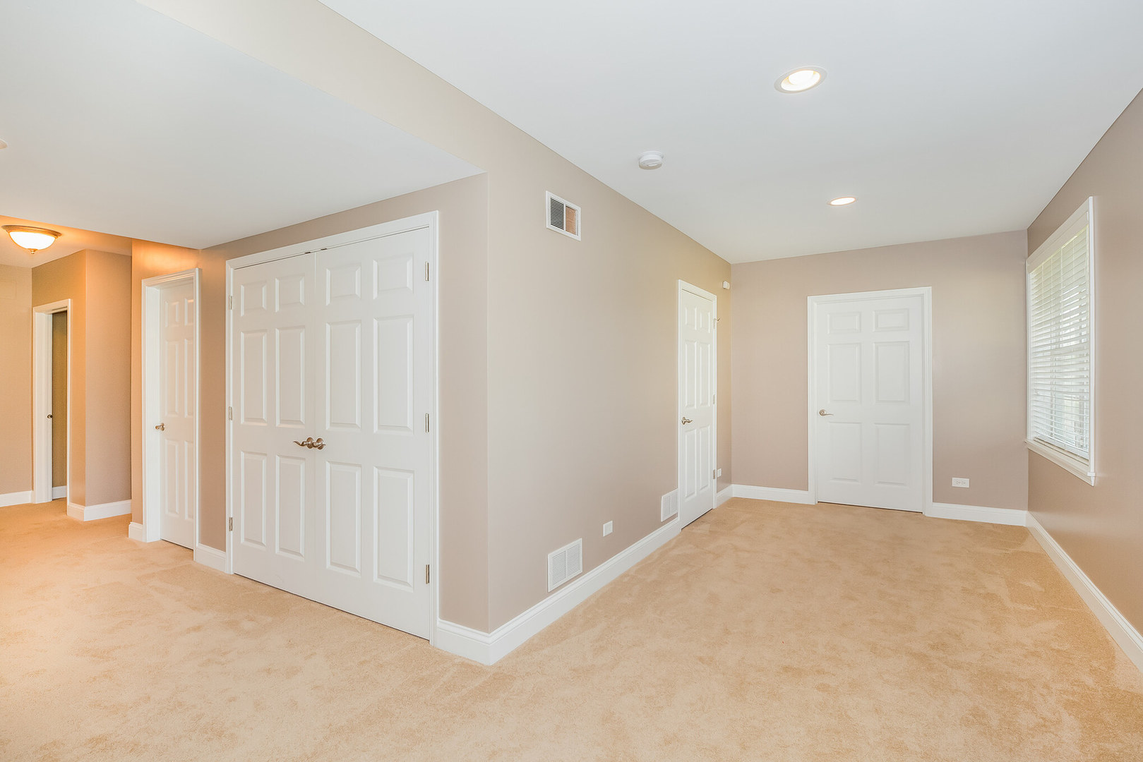 1115 ASHLEY Lane, Inverness, IL 60010