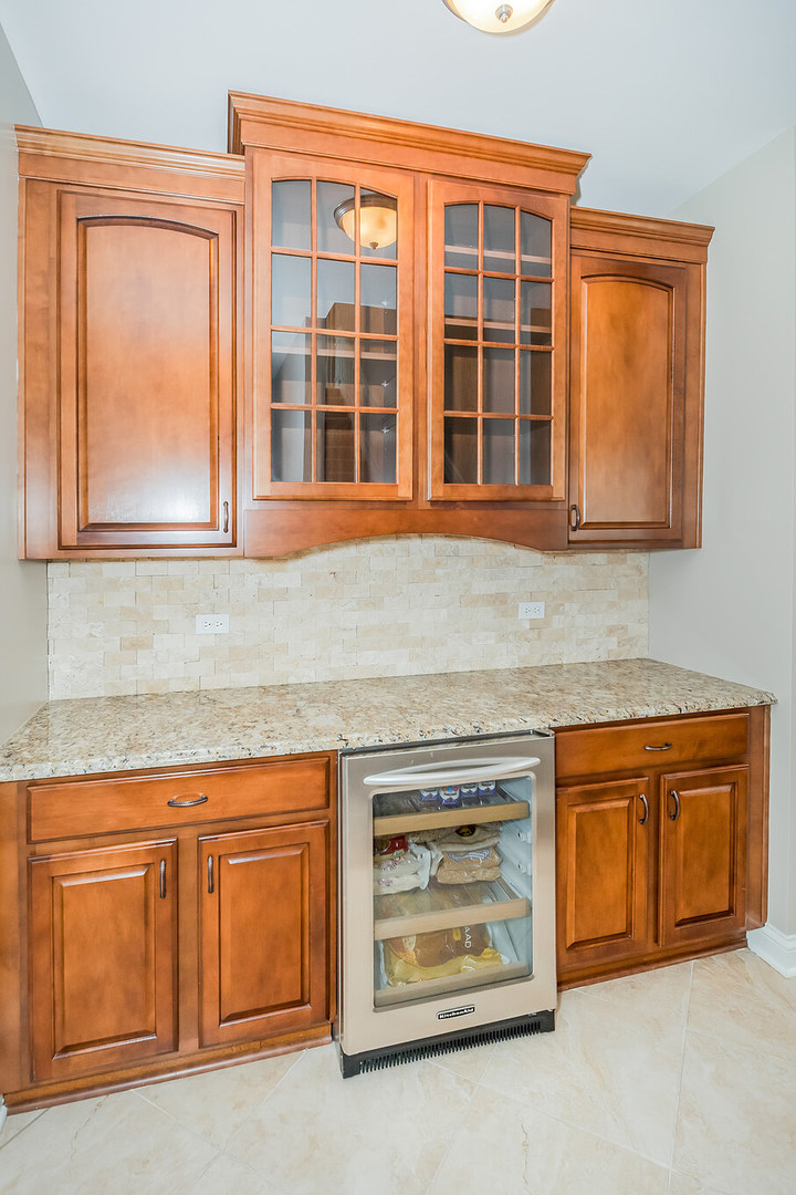 1115 ASHLEY Lane, Inverness, IL 60010