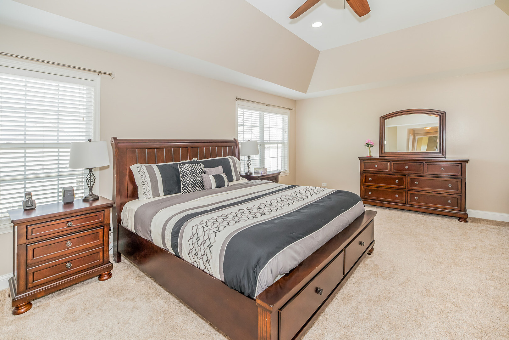 1115 ASHLEY Lane, Inverness, IL 60010