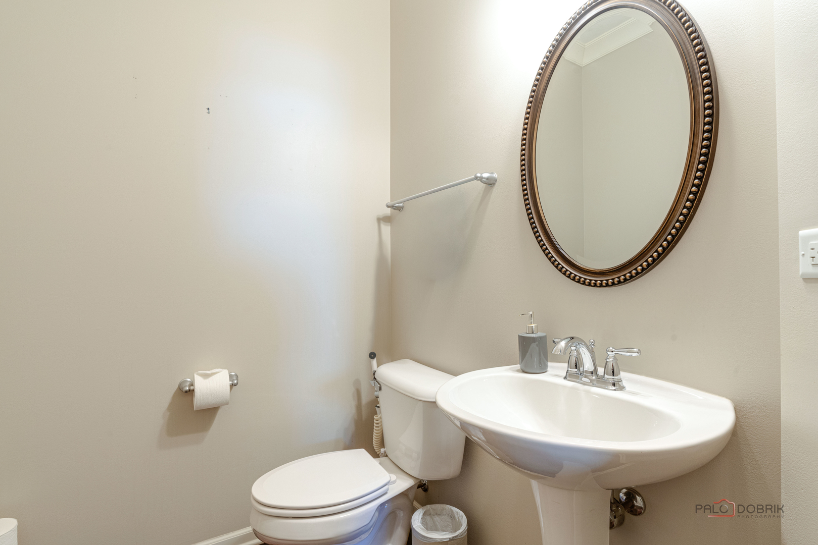 2370 N Moseley Court, Palatine, IL 60074