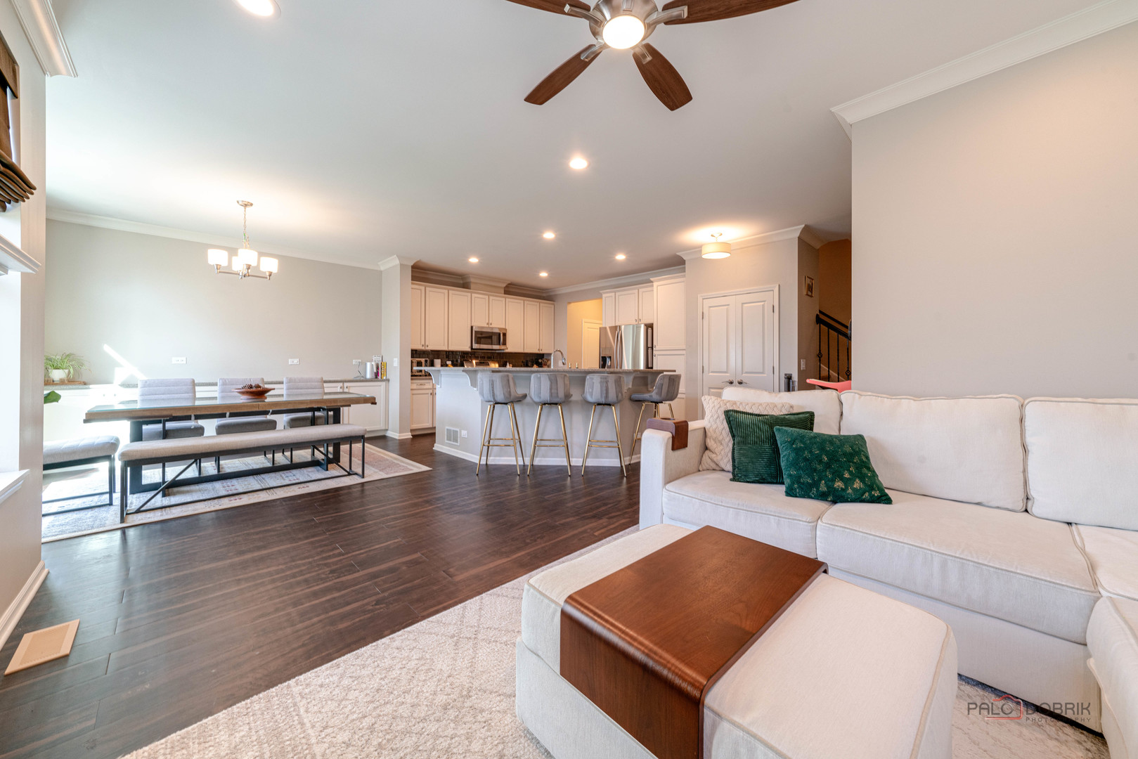 2370 N Moseley Court, Palatine, IL 60074