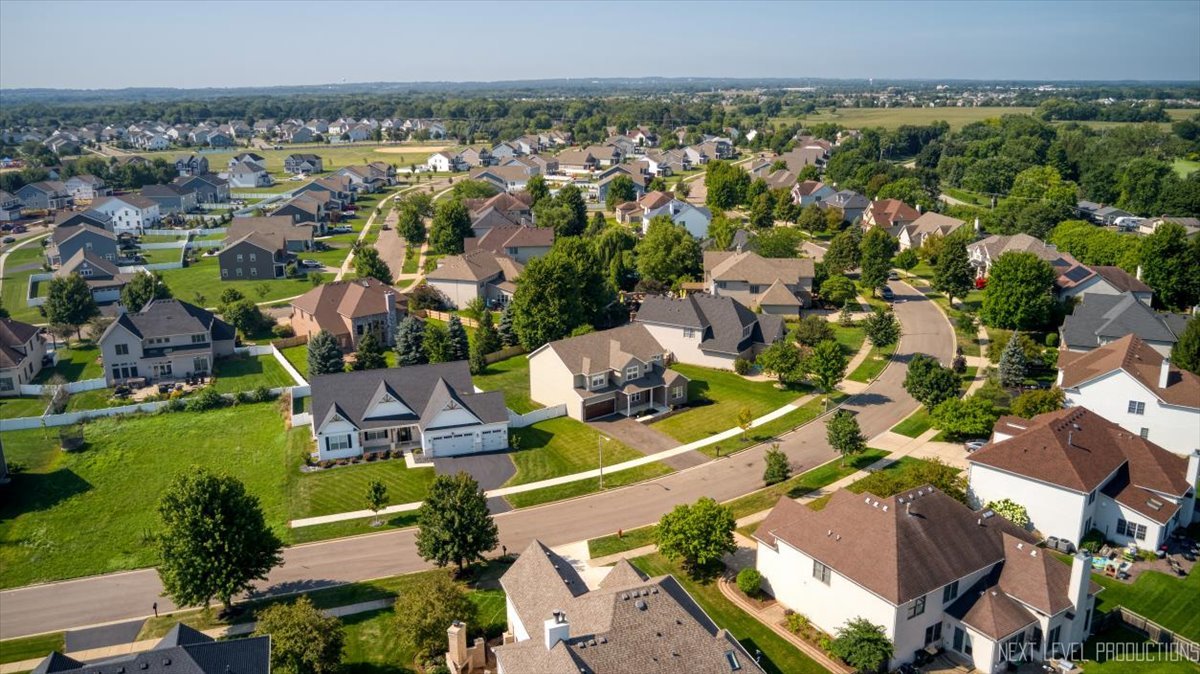 2948 Old Glory Drive, Yorkville, IL 60560