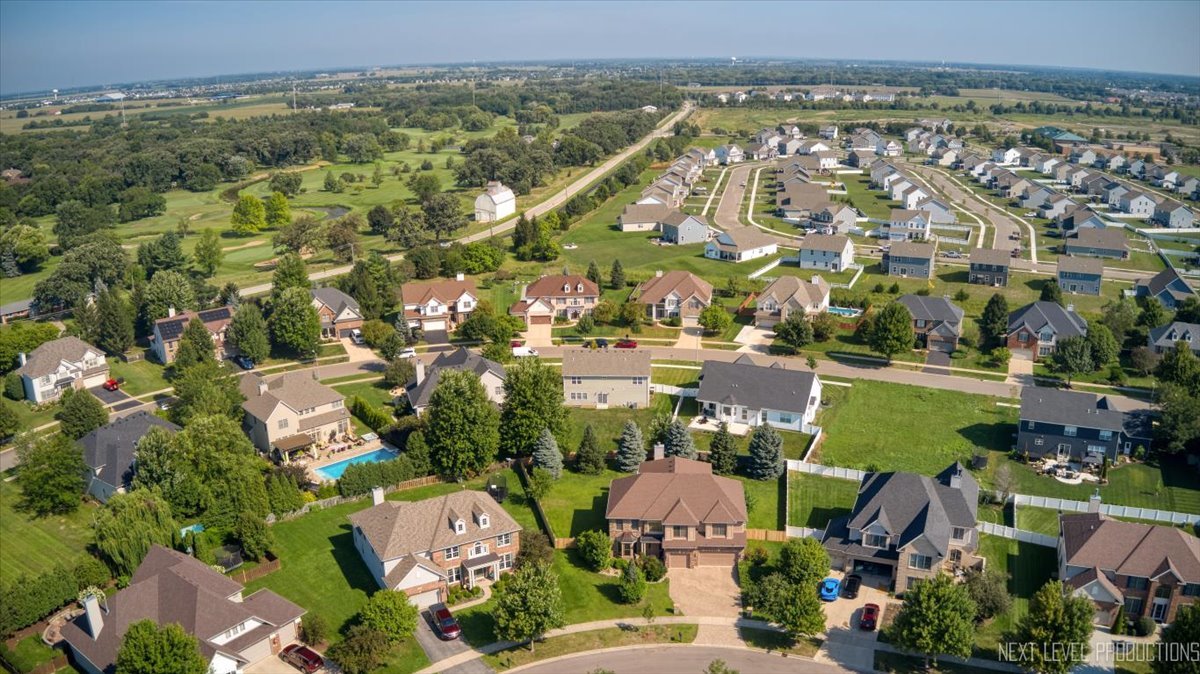 2948 Old Glory Drive, Yorkville, IL 60560