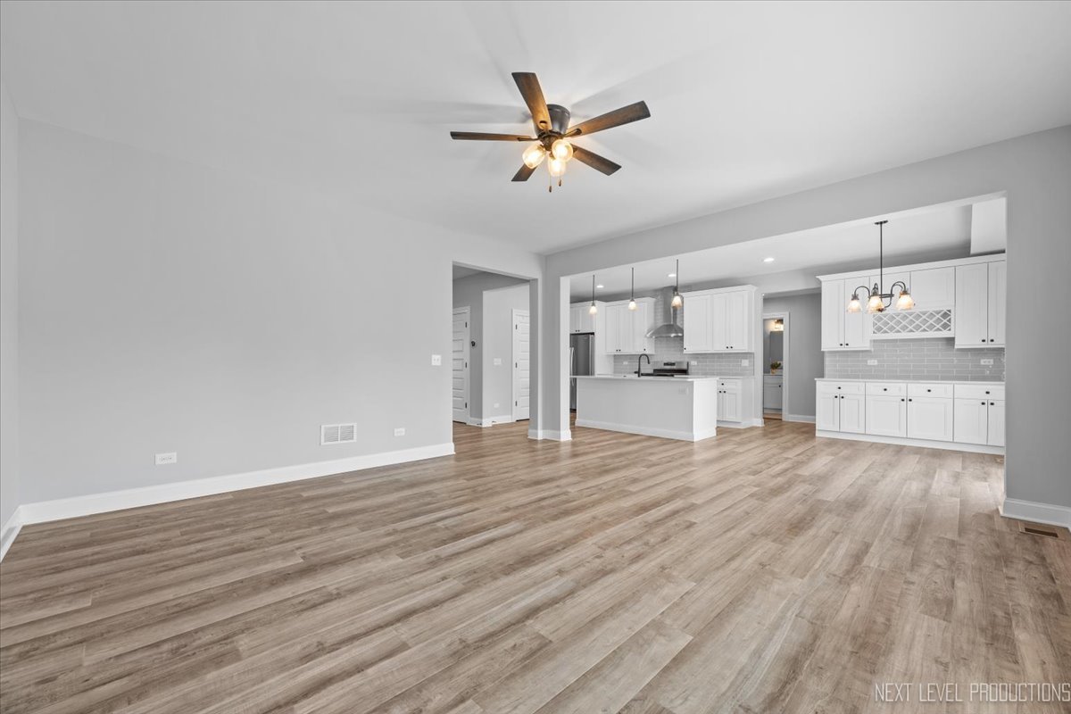 2948 Old Glory Drive, Yorkville, IL 60560