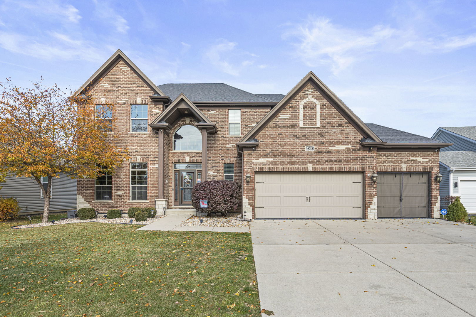 25118 W Zoumar Drive, Plainfield, IL 60586