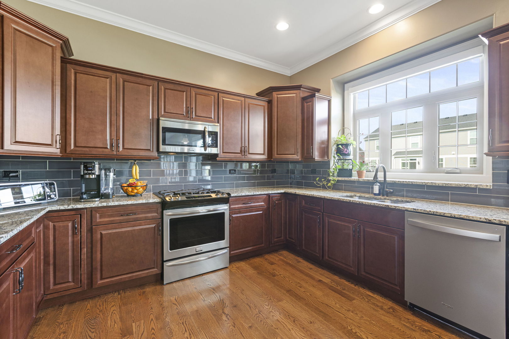 25118 W Zoumar Drive, Plainfield, IL 60586