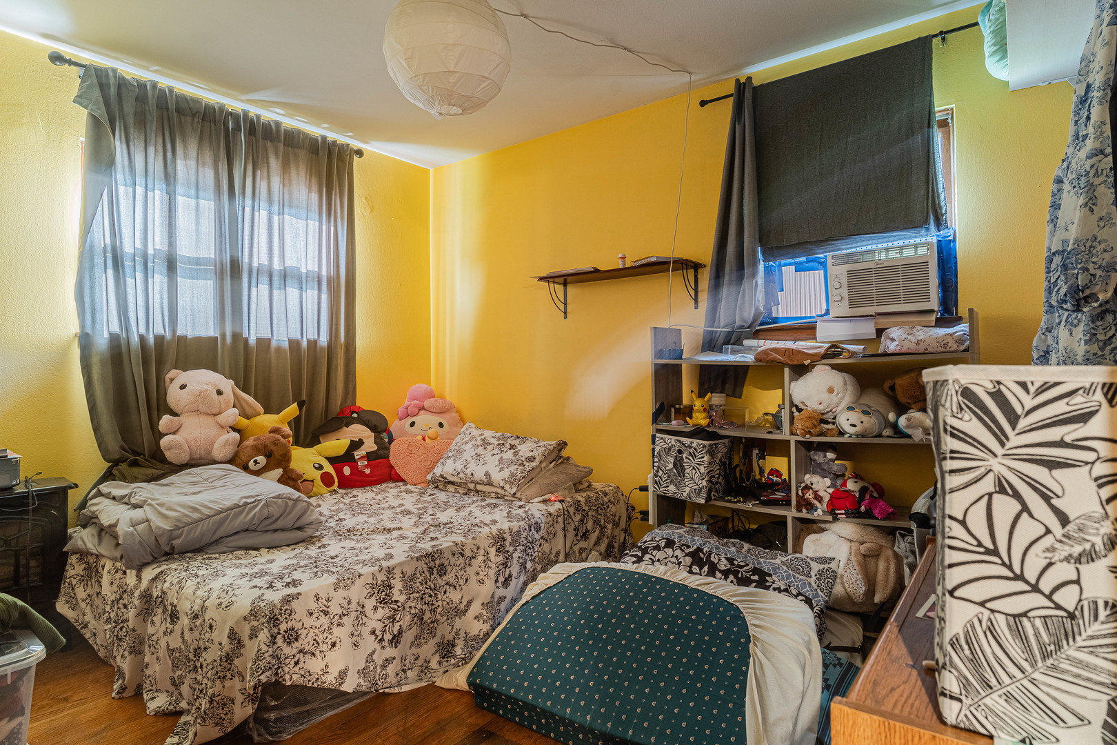 1048 Belle Plaine Avenue, Gurnee, IL 60031