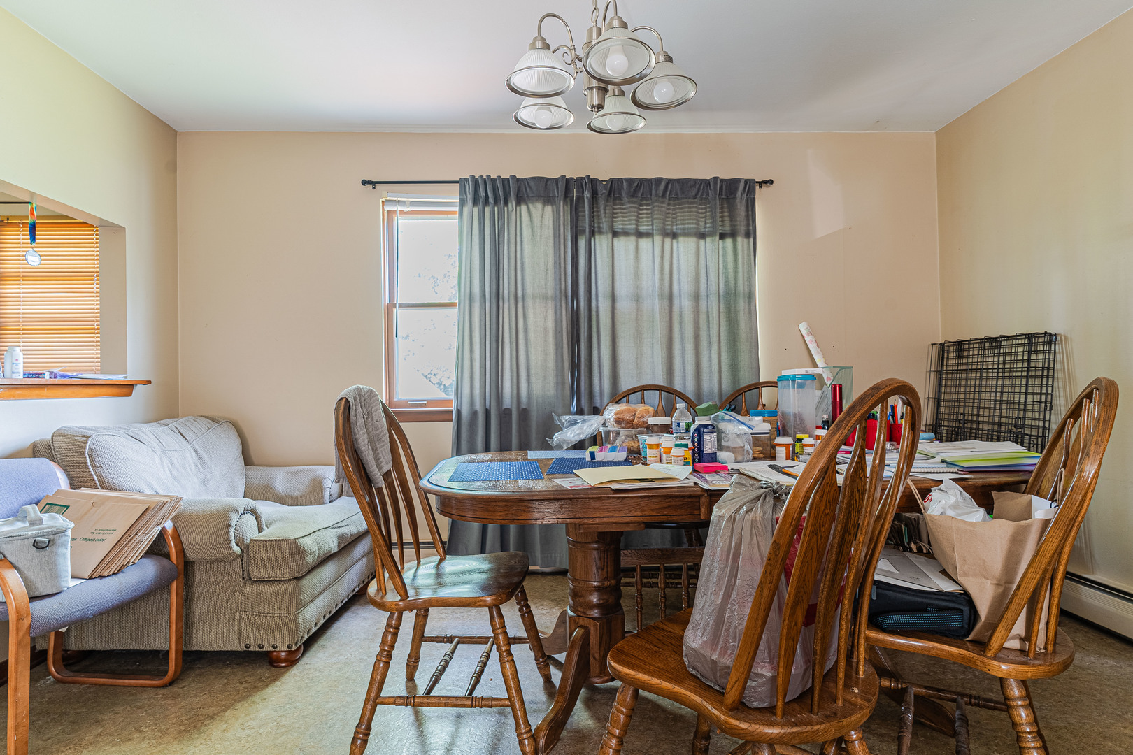 1048 Belle Plaine Avenue, Gurnee, IL 60031