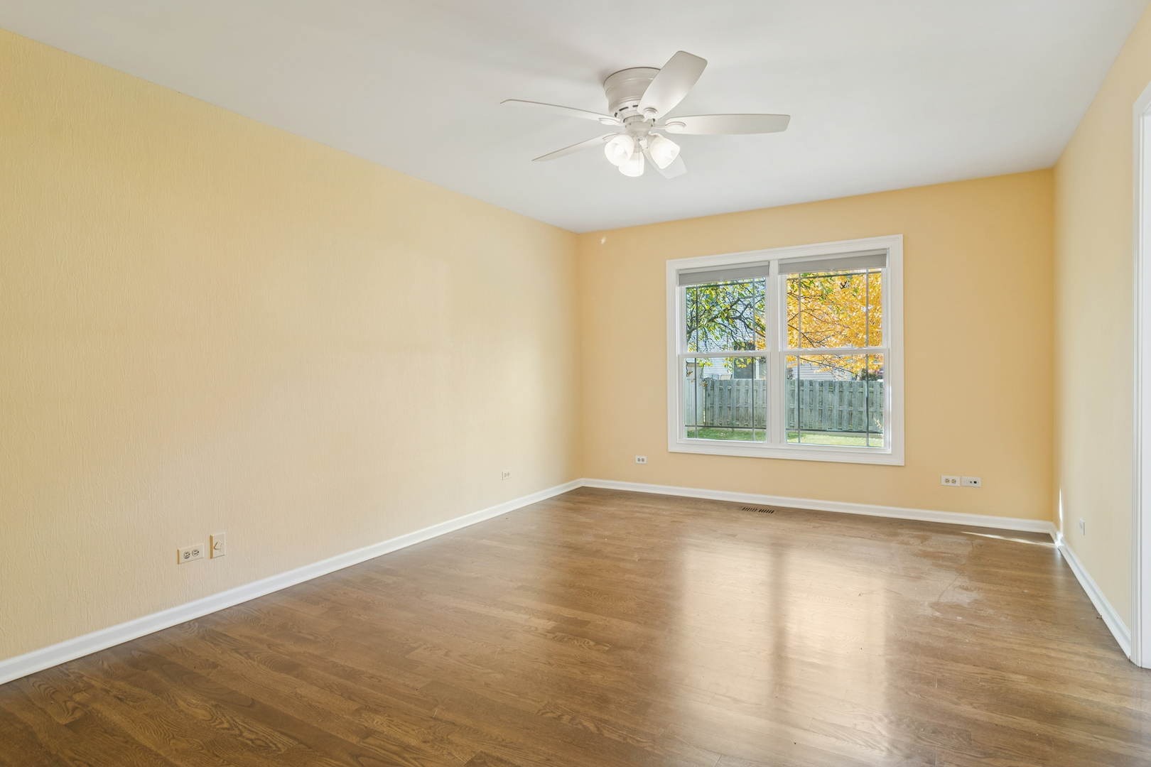 4040 N Harvard Avenue, Arlington Heights, IL 60004