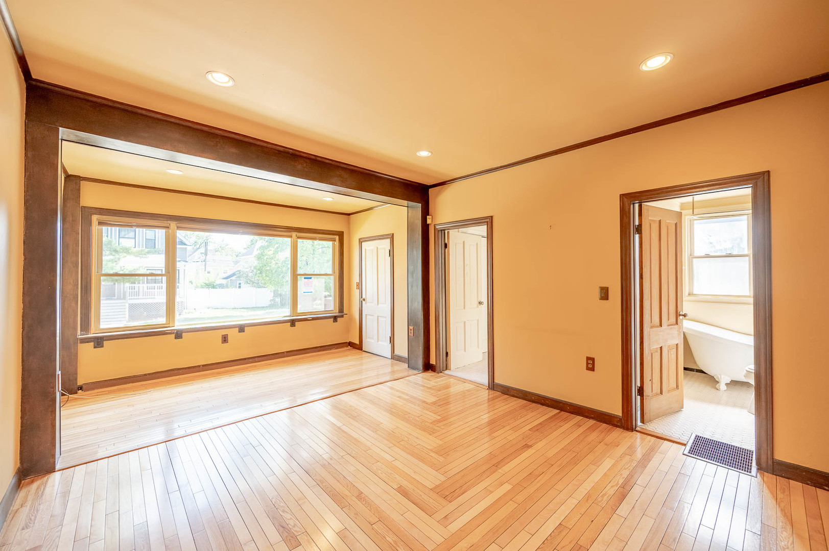 443 Ferdinand Avenue, Forest Park, IL 60130