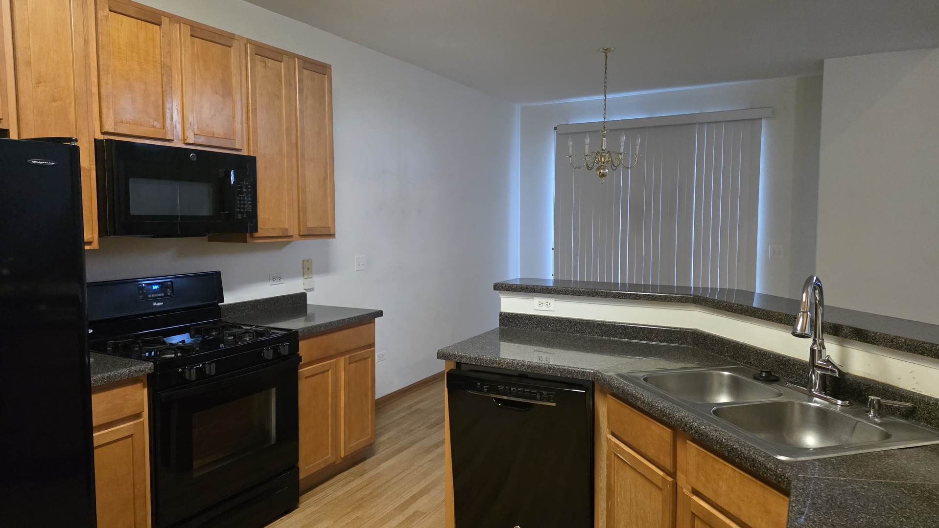 434 VAUGHN Circle, Aurora, IL 60502