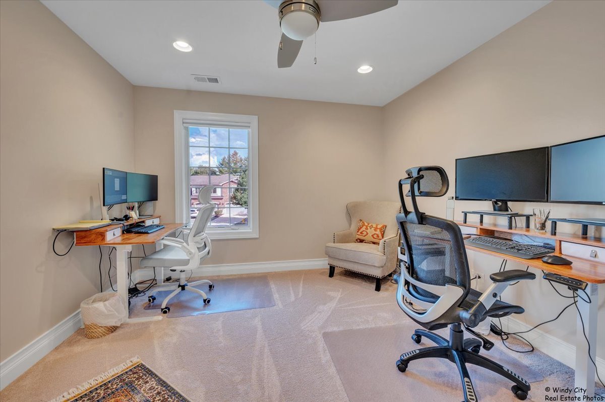 2453 Nicola Court, Addison, IL 60101