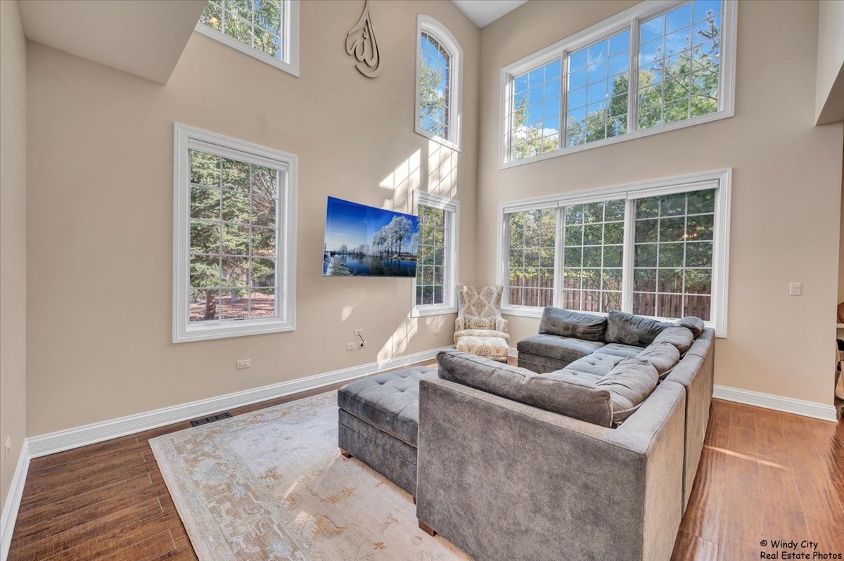 2453 Nicola Court, Addison, IL 60101