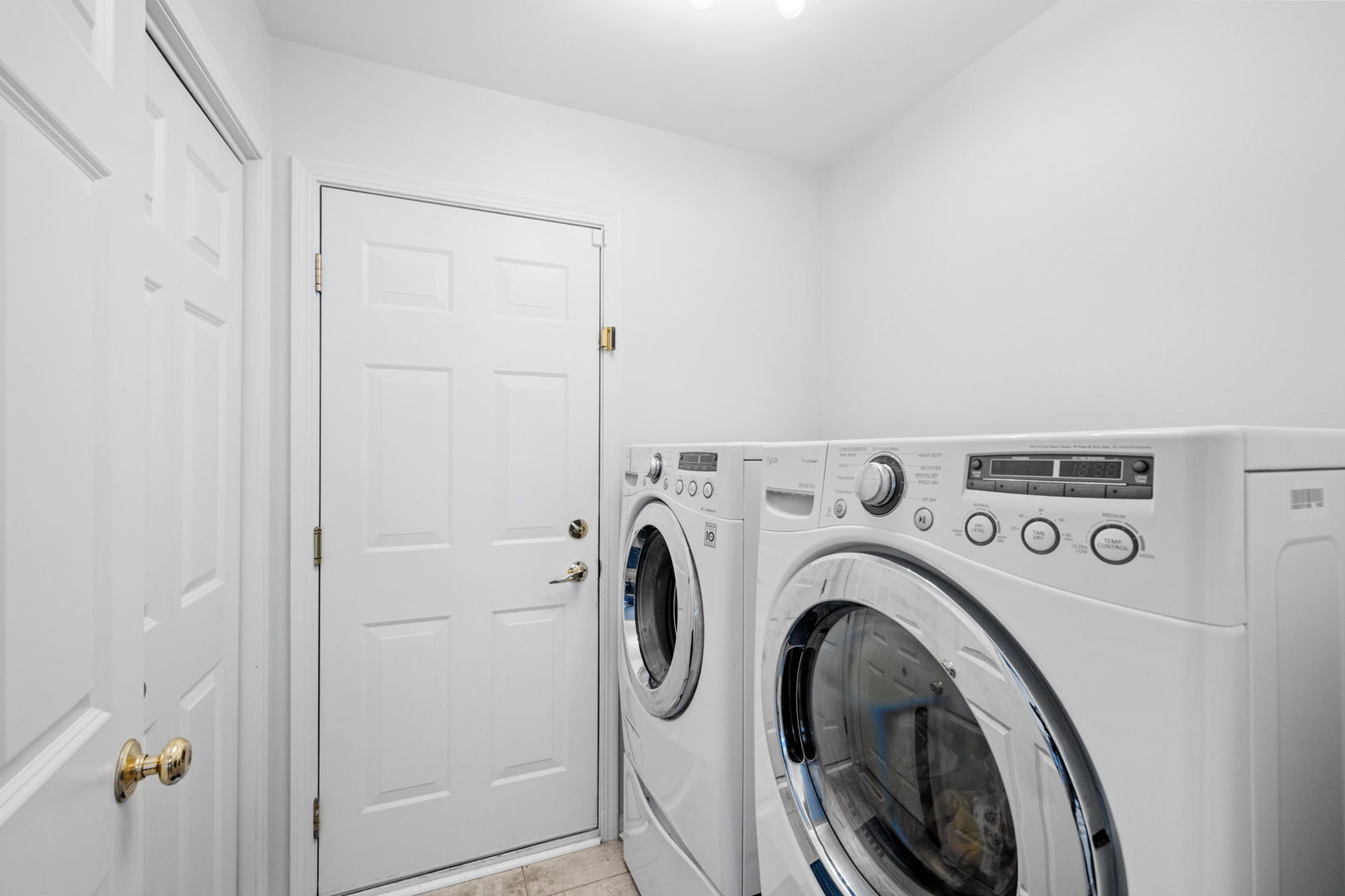 23911 McMullin Circle, Plainfield, IL 60586