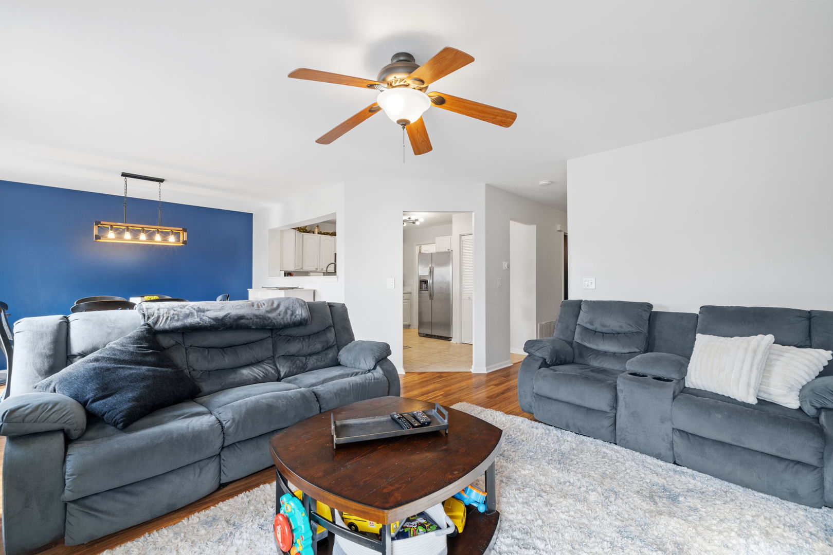 23911 McMullin Circle, Plainfield, IL 60586