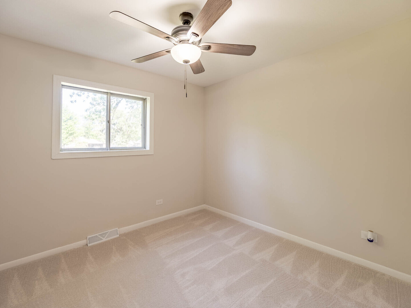 15117 La Crosse Avenue, Oak Forest, IL 60452