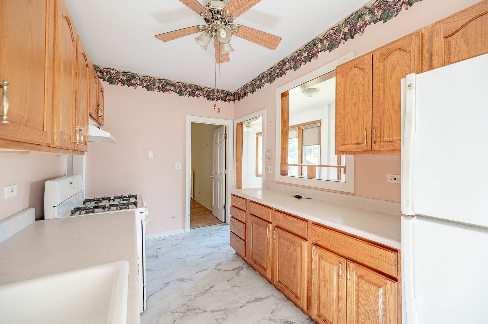 10735 S Prospect Avenue, Chicago, IL 60643