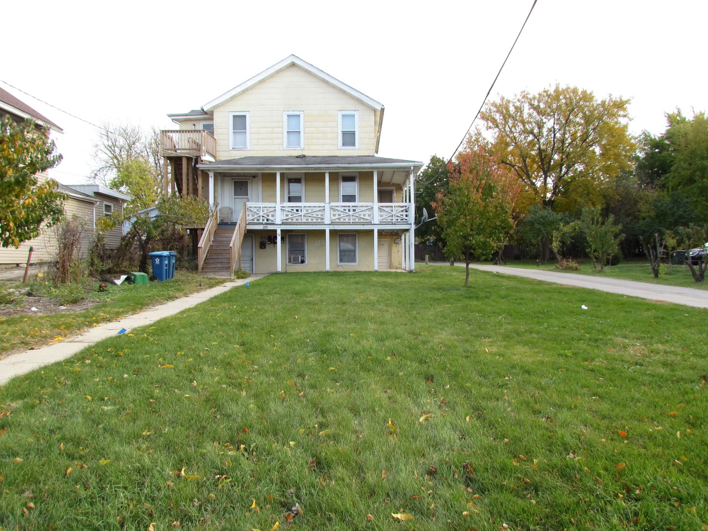 332 S Broadway Avenue, Aurora, IL 60505