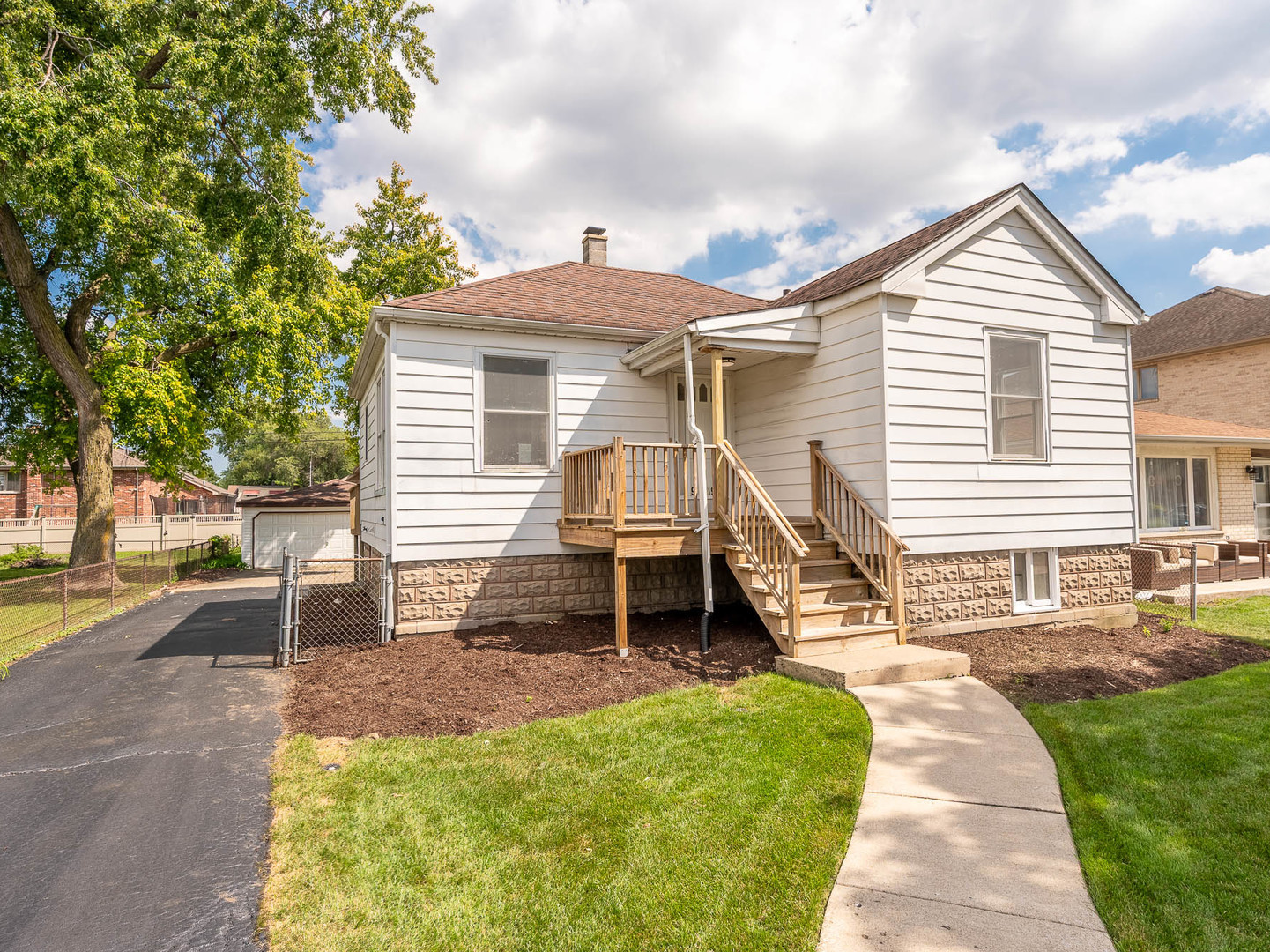 9729 Merton Avenue, Oak Lawn, IL 60453