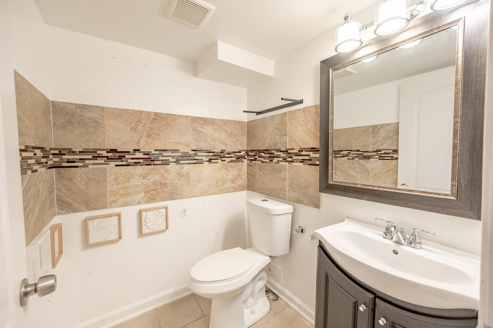 8008 S Wabash Avenue, Chicago, IL 60619