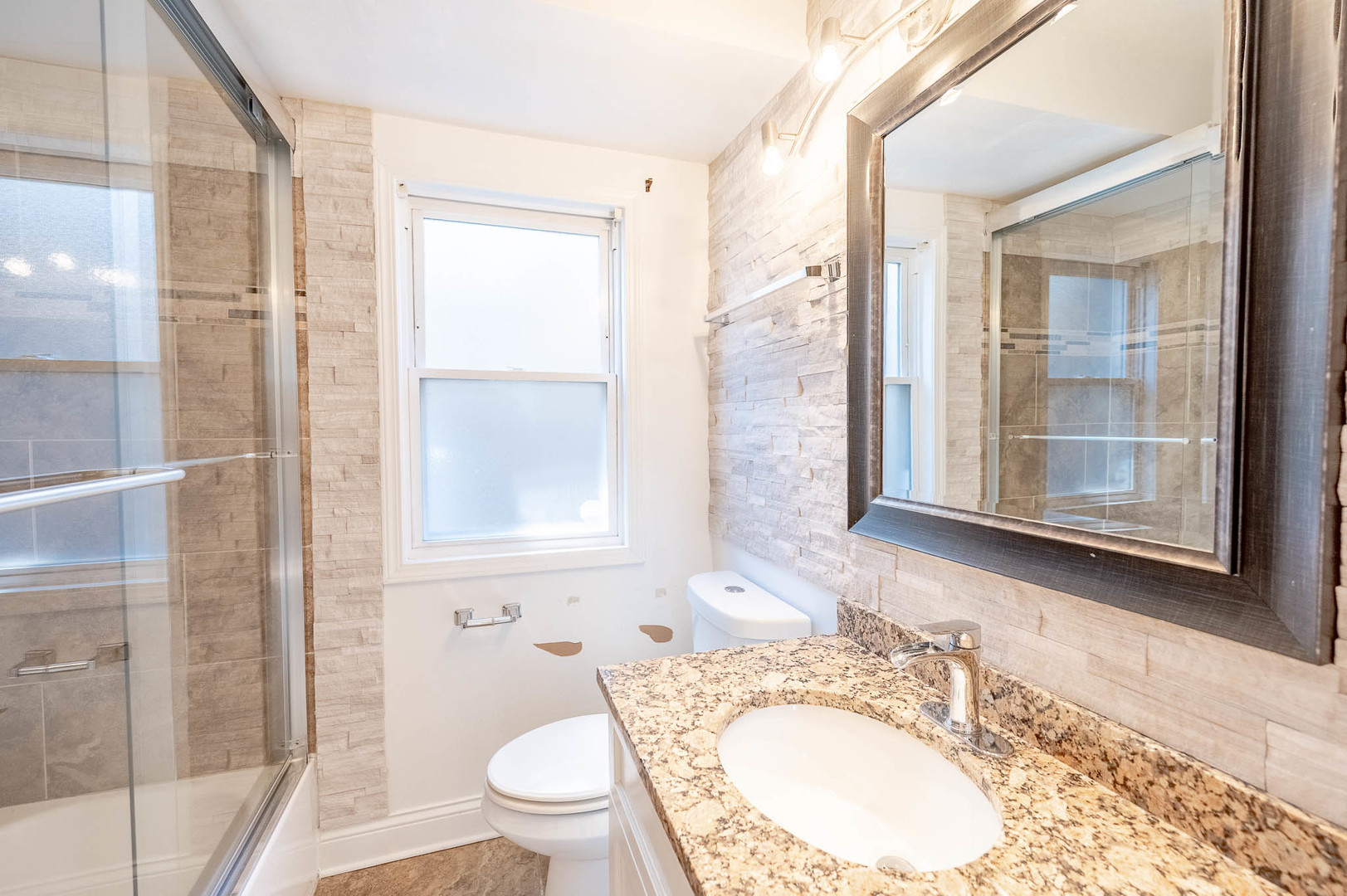 8008 S Wabash Avenue, Chicago, IL 60619